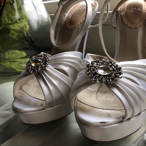 Bridal/Prom peep-toe satin heels! - Picture 6 of 8